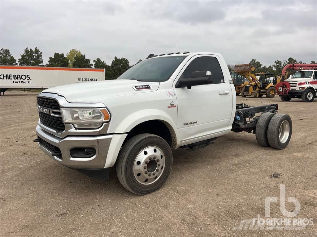 RAM 4500HD Camiones con chasís y cabina