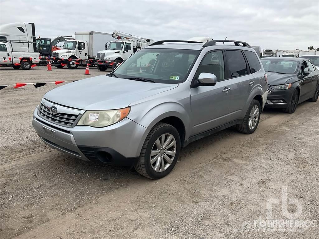 Subaru FORESTER Caja abierta/laterales abatibles