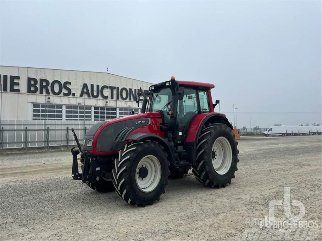 Valtra T152 Tractores