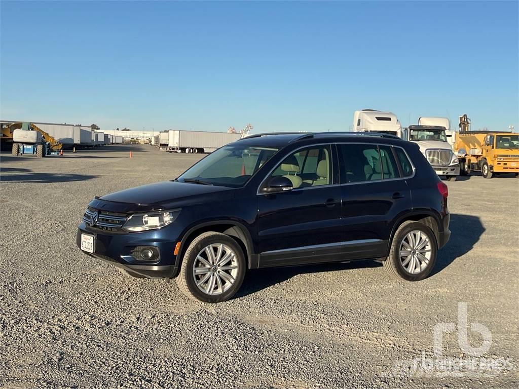 Volkswagen TIGUAN Caja abierta/laterales abatibles