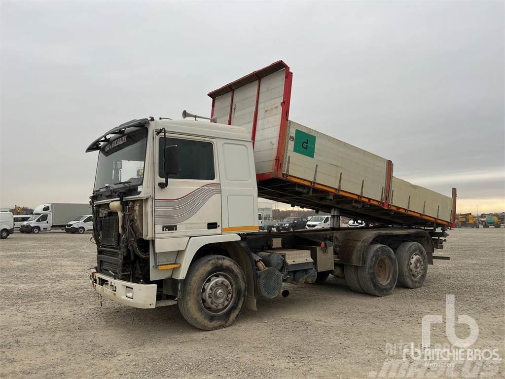 Volvo F12 Bañeras basculantes usadas