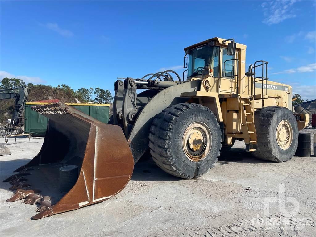 Volvo L330D Cargadoras sobre ruedas