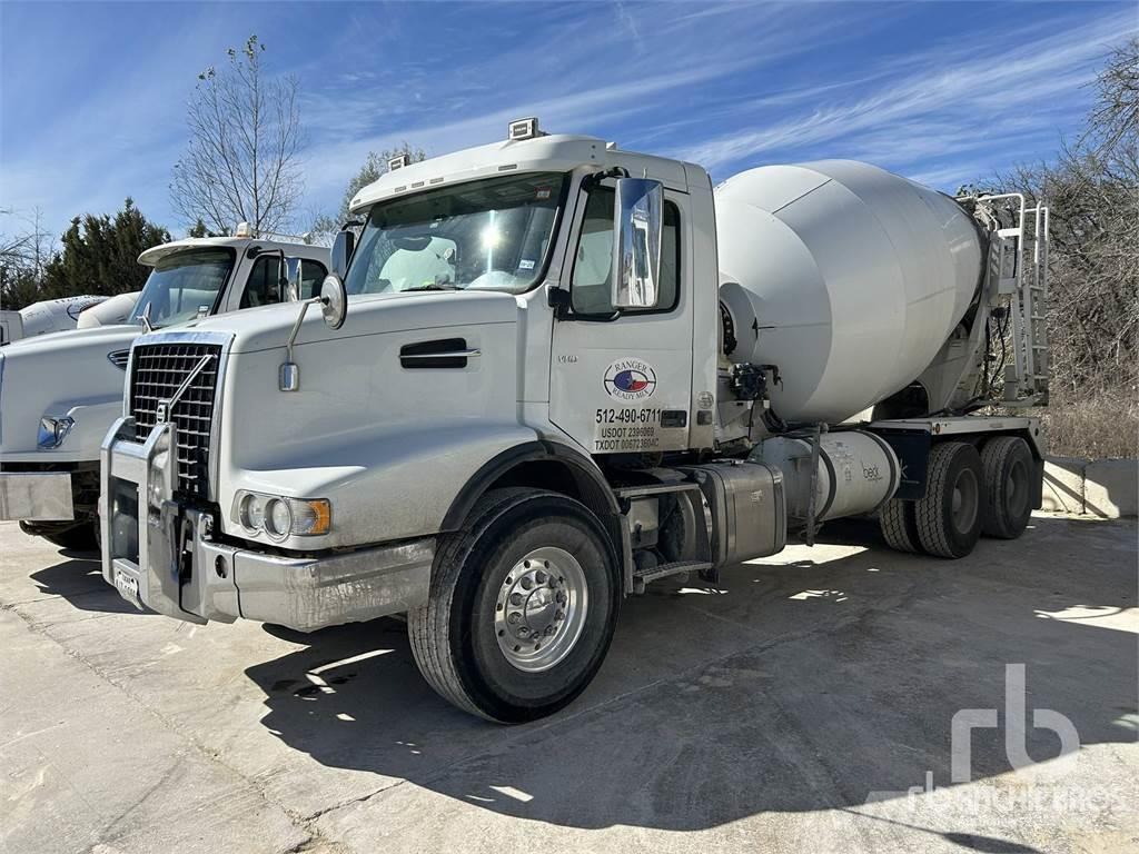 Volvo VHD Camiones de concreto