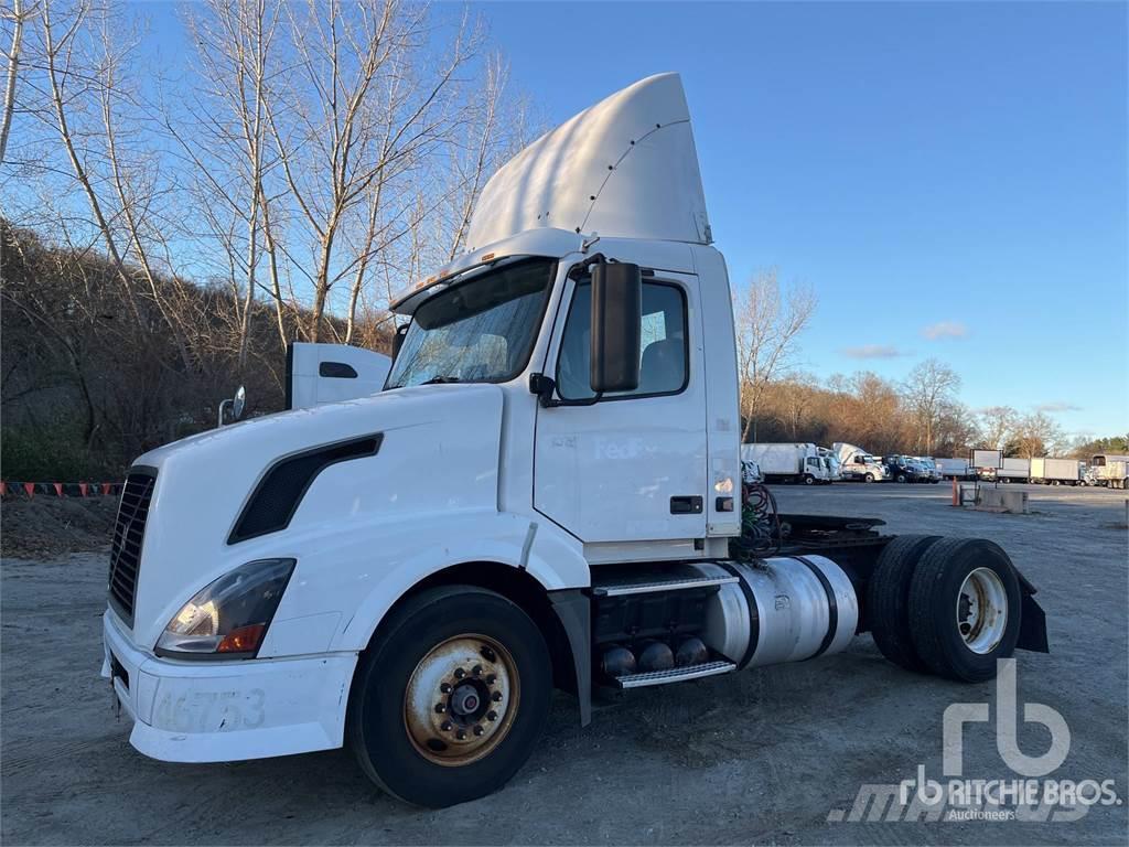 Volvo VNL Camiones tractor