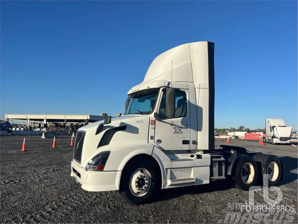 Volvo VNL Camiones tractor