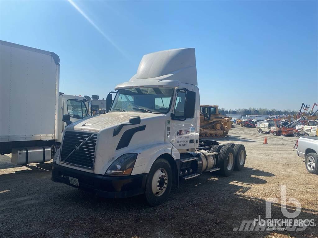 Volvo VNL Camiones tractor