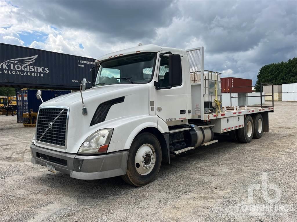 Volvo VNL Camiones de cama baja