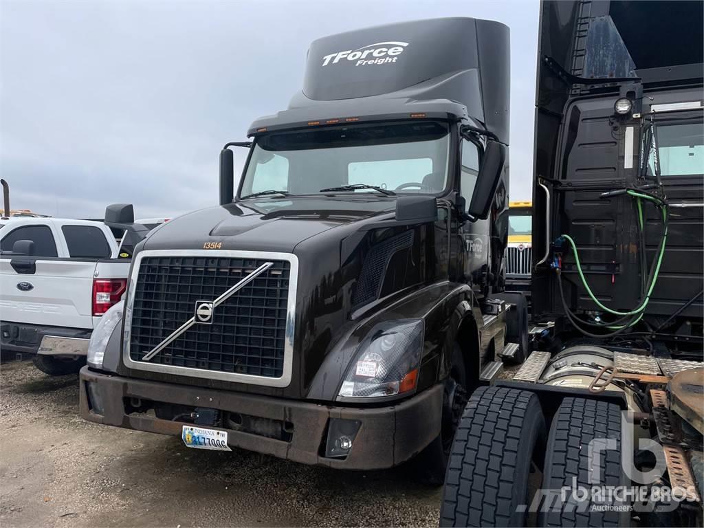 Volvo VNL Camiones tractor