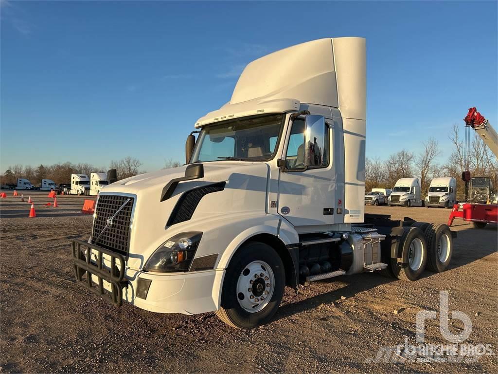 Volvo VNL Camiones tractor