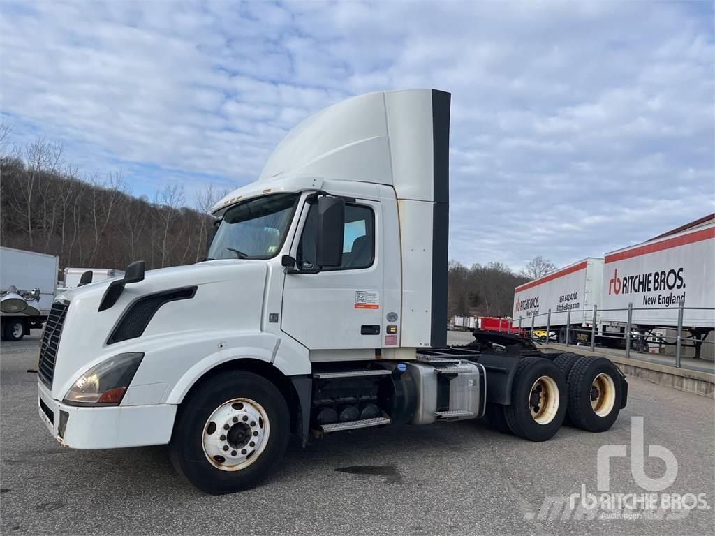 Volvo VNL Camiones tractor