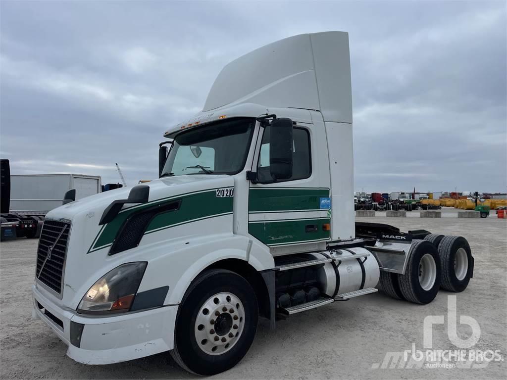 Volvo VNL Camiones tractor