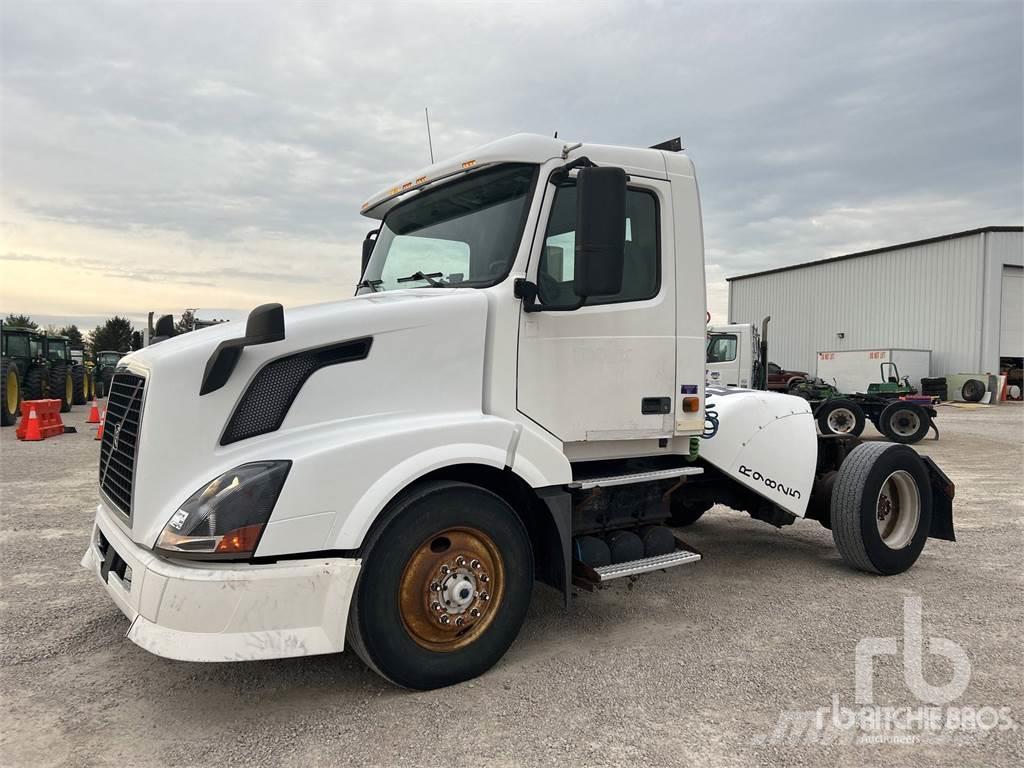 Volvo VNL300 Camiones tractor