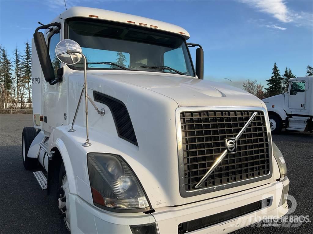 Volvo VNL300 Camiones tractor