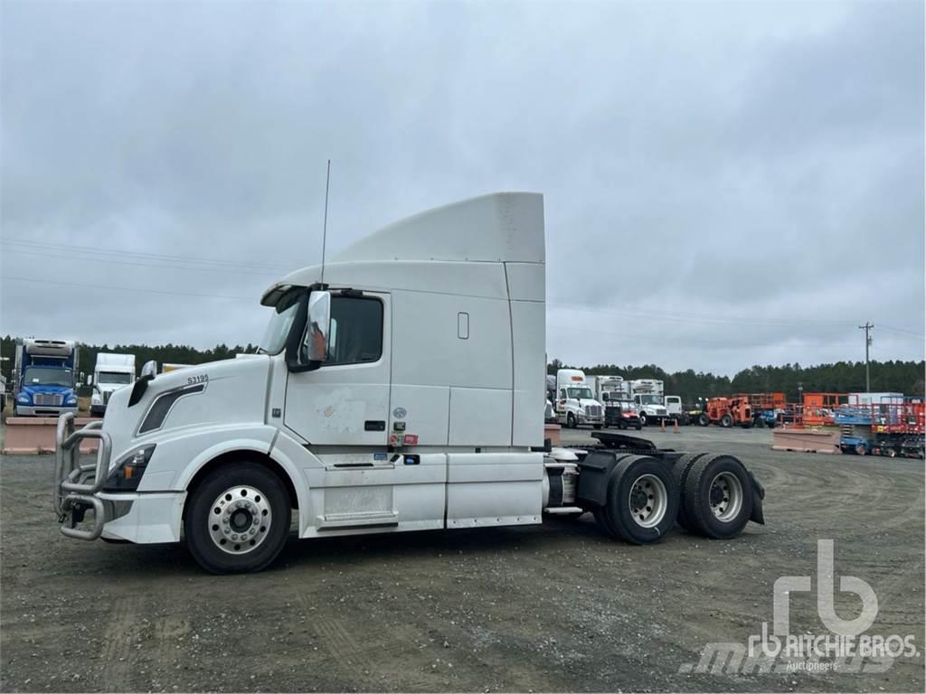 Volvo VNL630 Camiones tractor