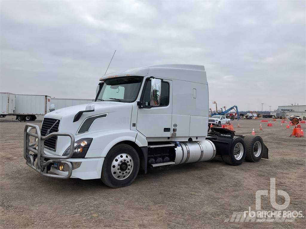 Volvo VNL630 Camiones tractor