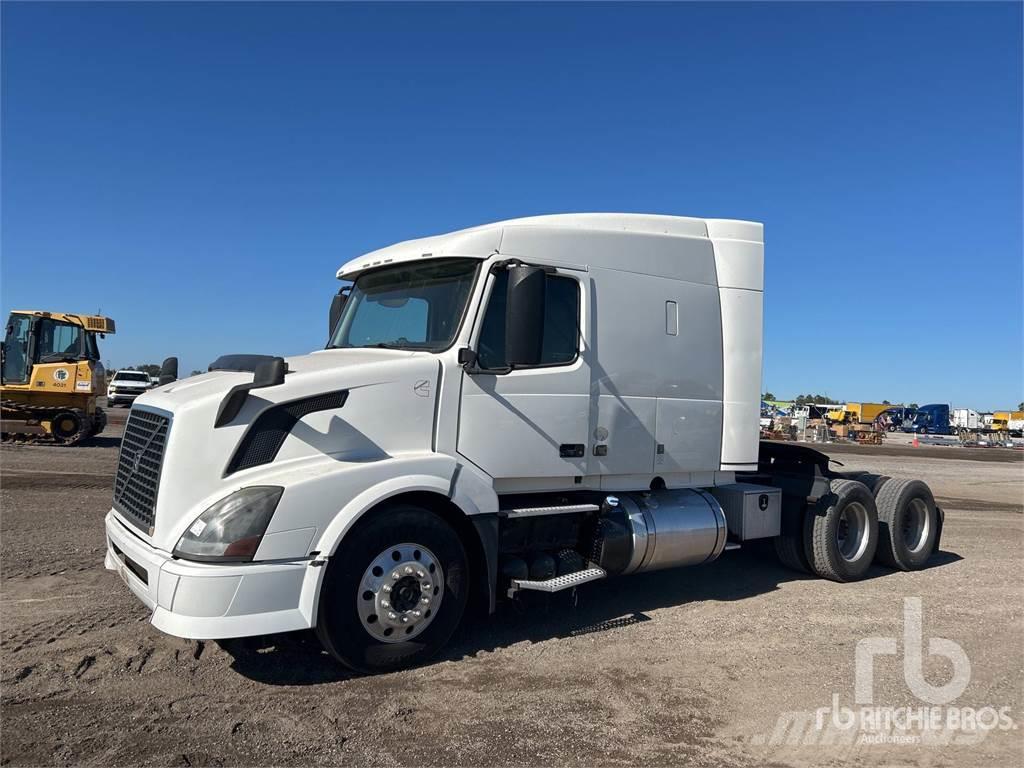 Volvo VNL630 Camiones tractor