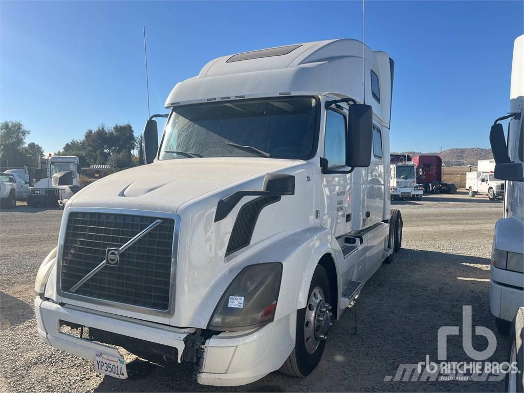 Volvo VNL64T780 Camiones tractor