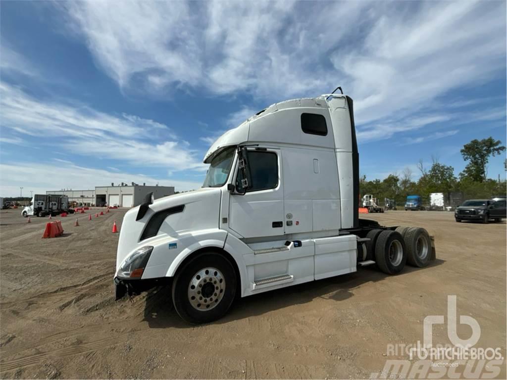 Volvo VNL670 Camiones tractor