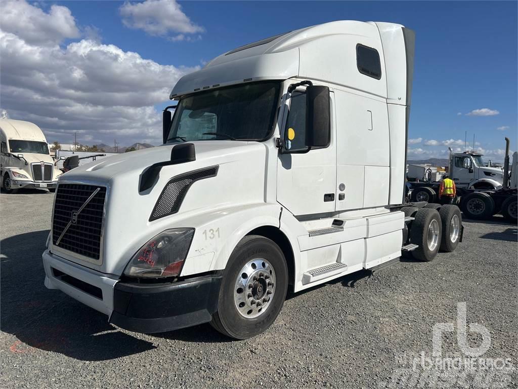 Volvo VNL670 Camiones tractor