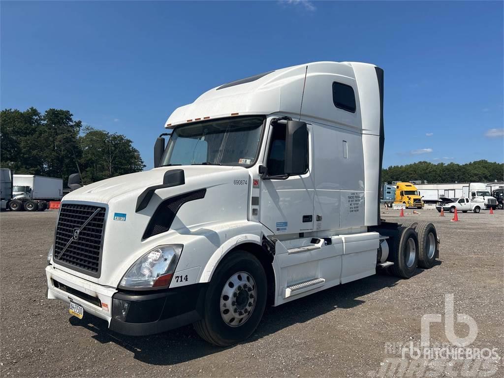 Volvo VNL670 Camiones tractor