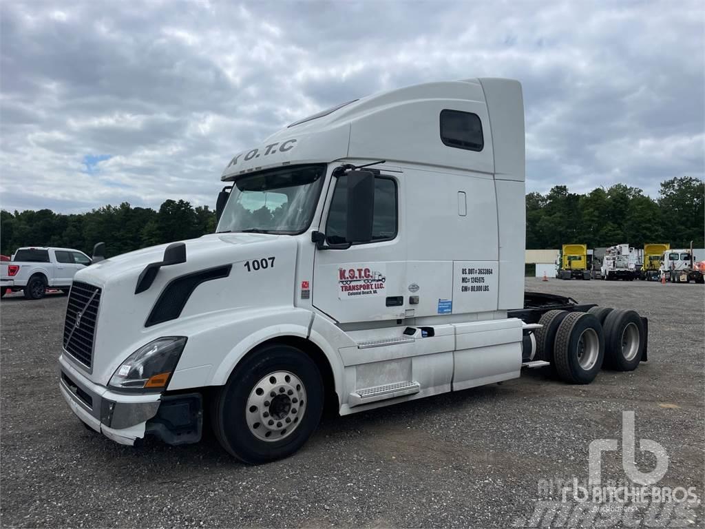 Volvo VNL670 Camiones tractor