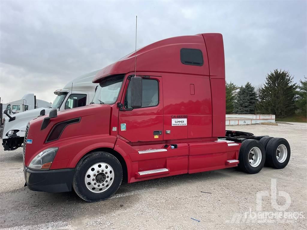 Volvo VNL670 Camiones tractor