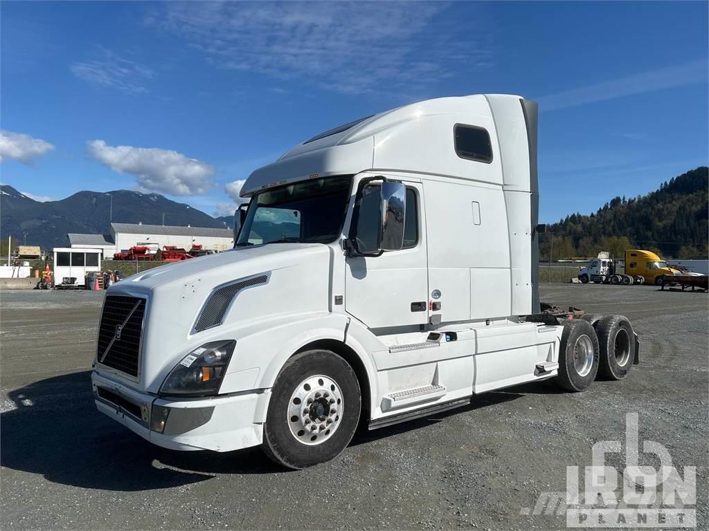 Volvo VNL670 Camiones tractor