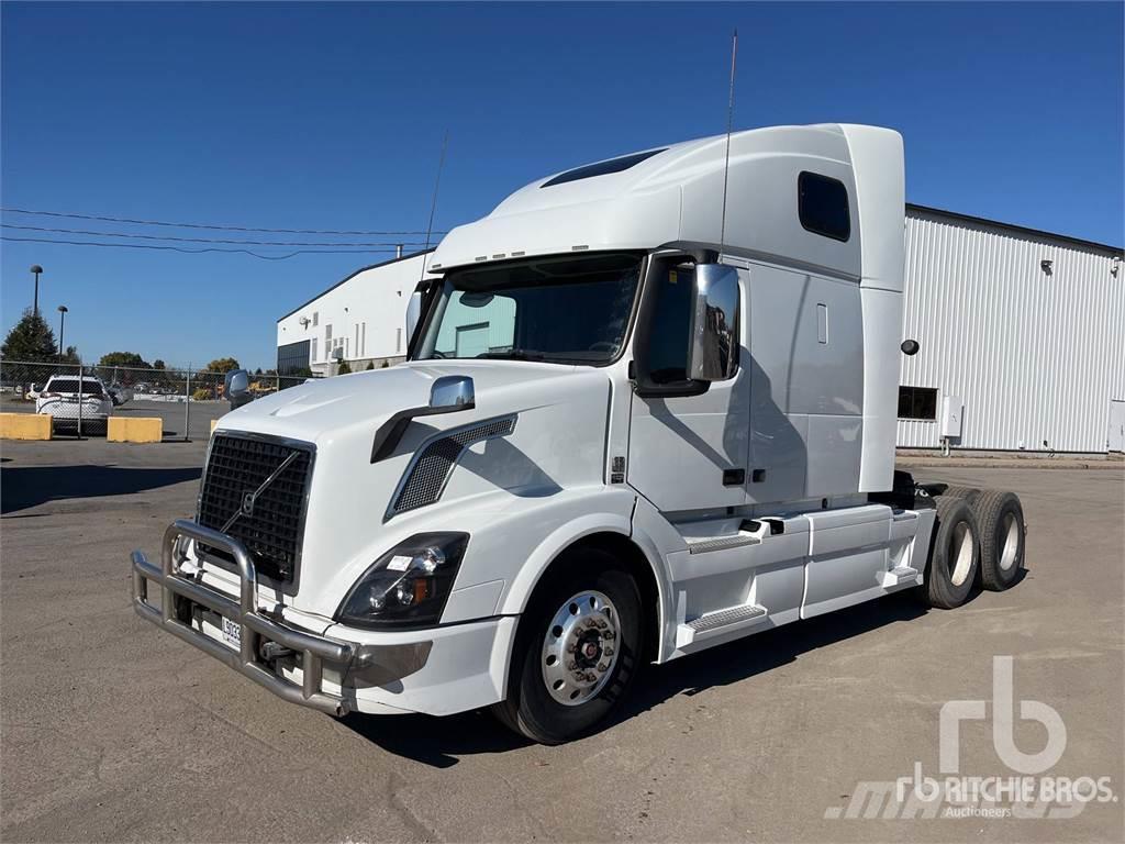 Volvo VNL670 Camiones tractor