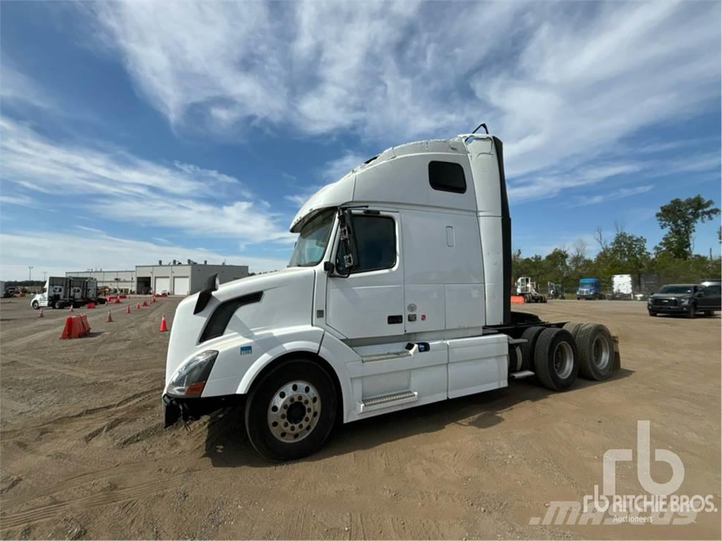 Volvo VNL670 Camiones tractor