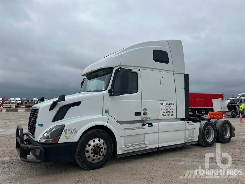 Volvo VNL670 Camiones tractor