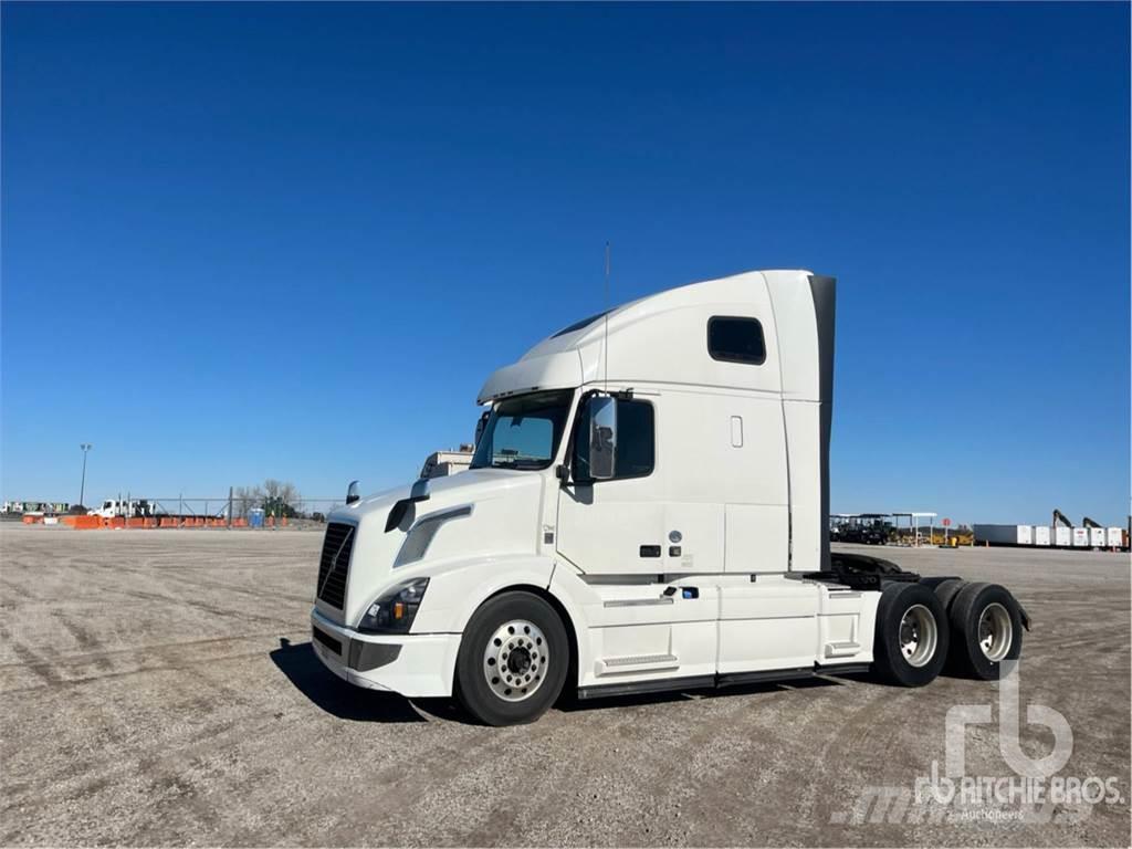 Volvo VNL670 Camiones tractor