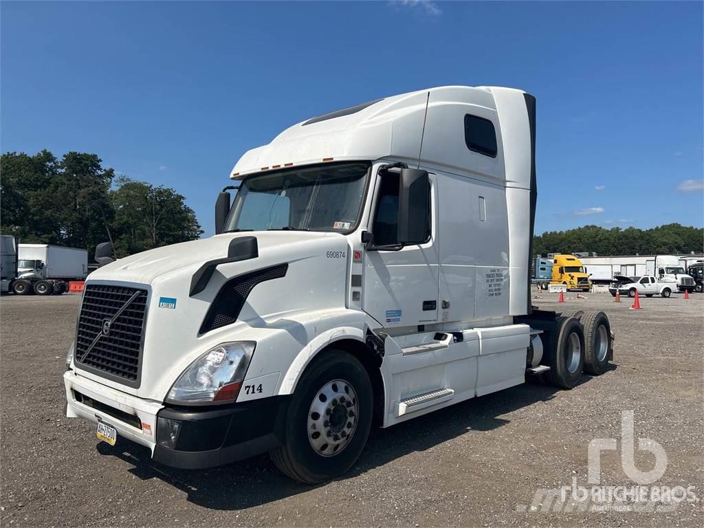 Volvo VNL670 Camiones tractor