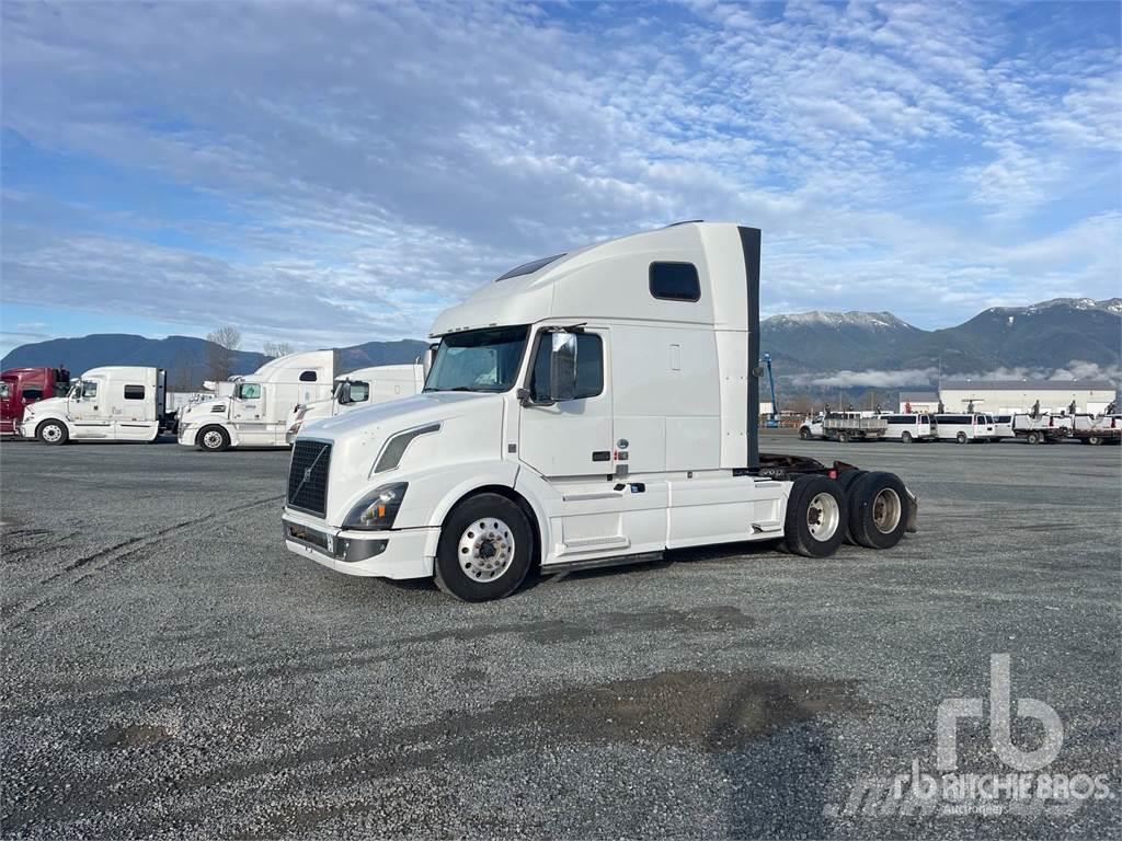 Volvo VNL670 Camiones tractor