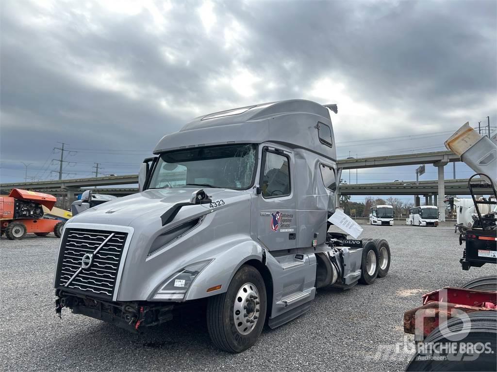 Volvo VNL760 Camiones tractor