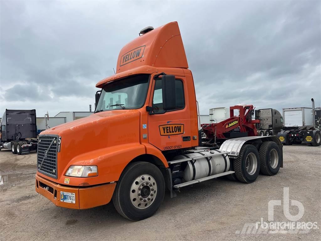 Volvo VNM Camiones tractor