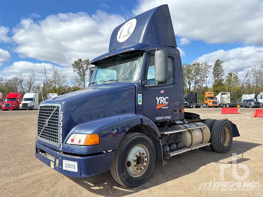 Volvo VNM Camiones tractor