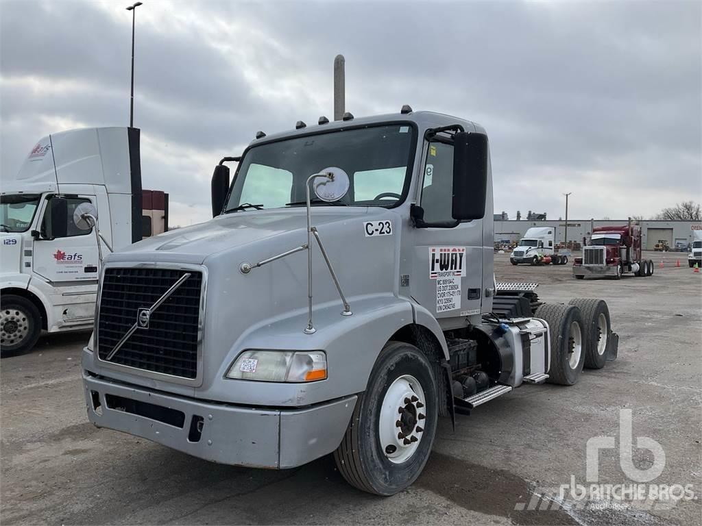 Volvo VNM Camiones tractor