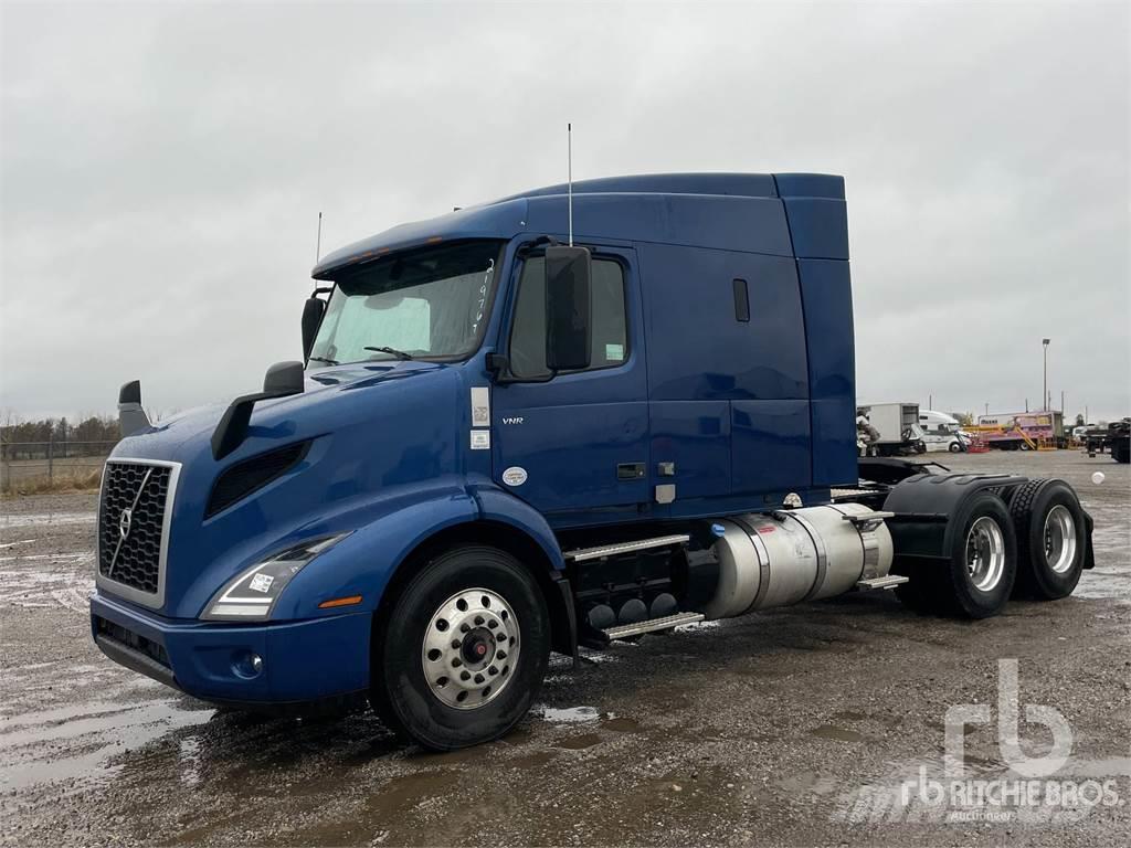 Volvo VNR640 Camiones tractor