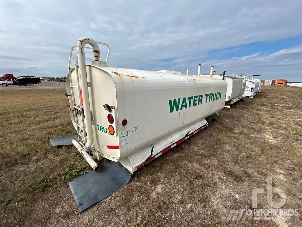  Water Truck Cabina