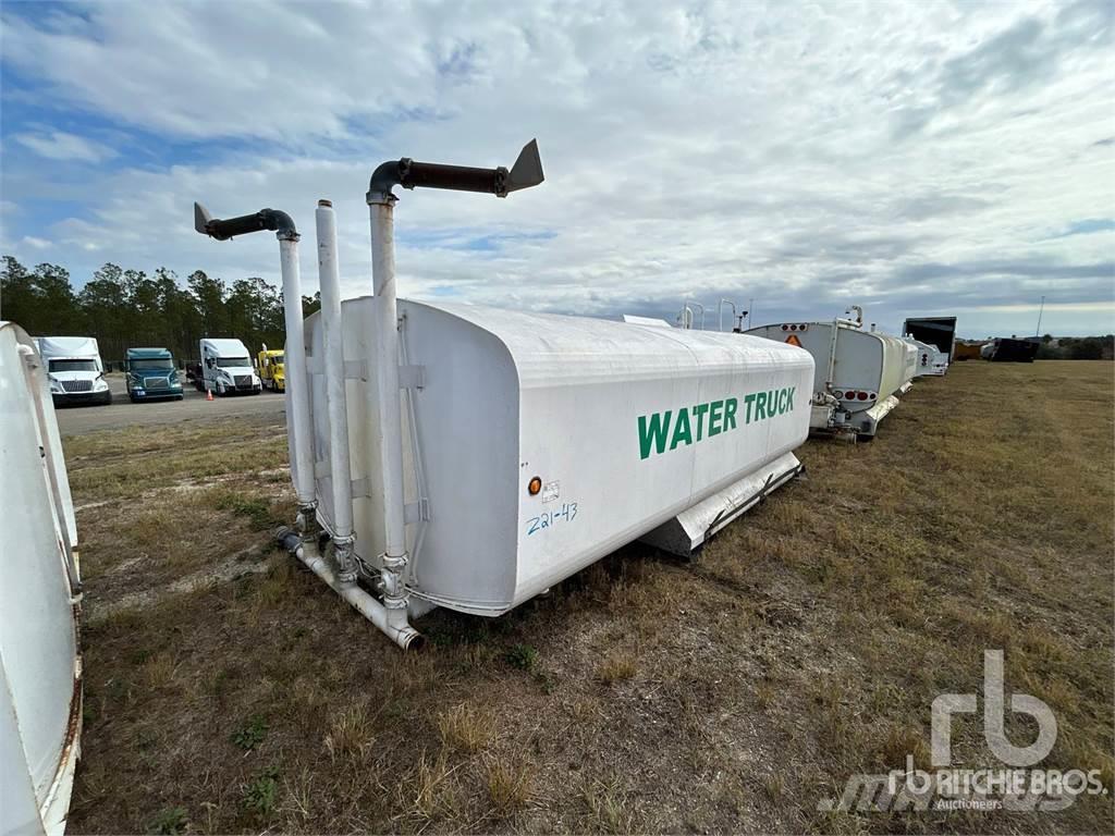  Water Truck Cabina