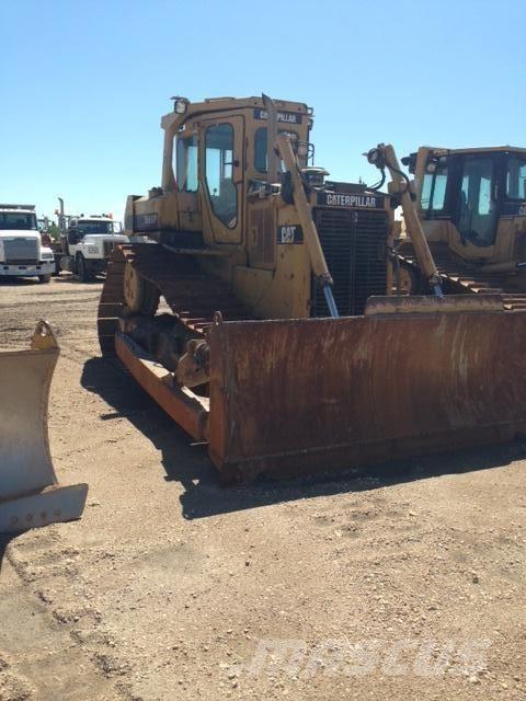 CAT D6H Buldozer sobre oruga