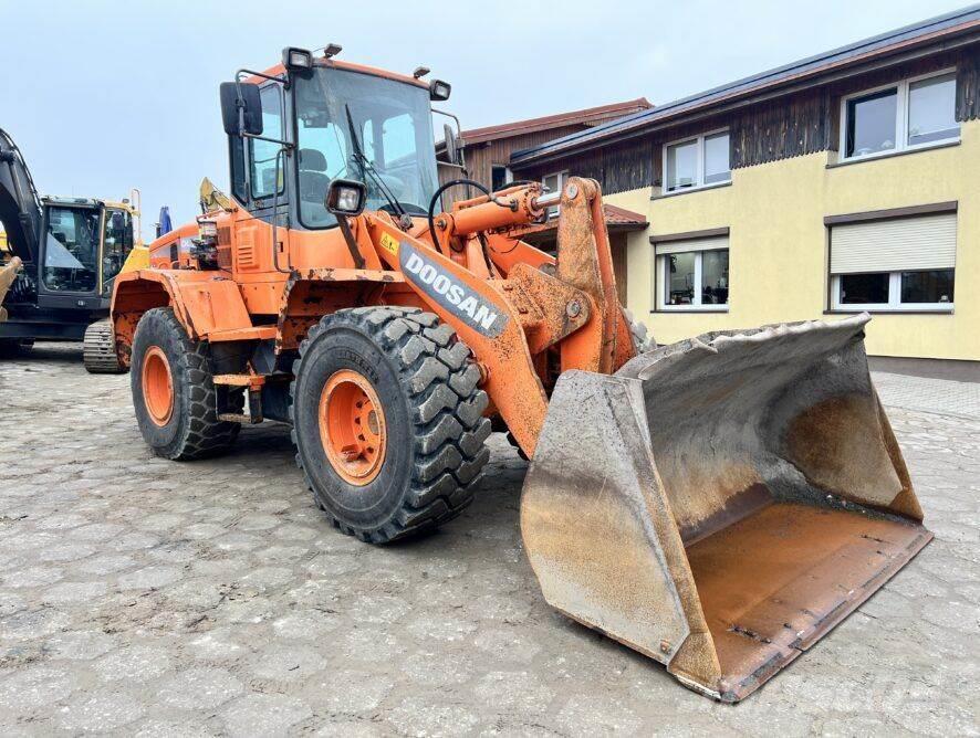 Doosan DL250 Cargadoras sobre ruedas