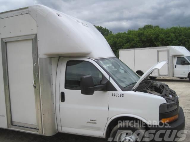 Chevrolet 4500 Camiones con caja de remolque