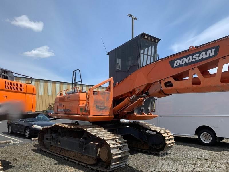 Doosan DX225LL Cargadoras forestales