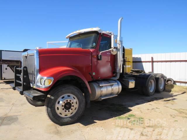 International 5900i Camiones tractor