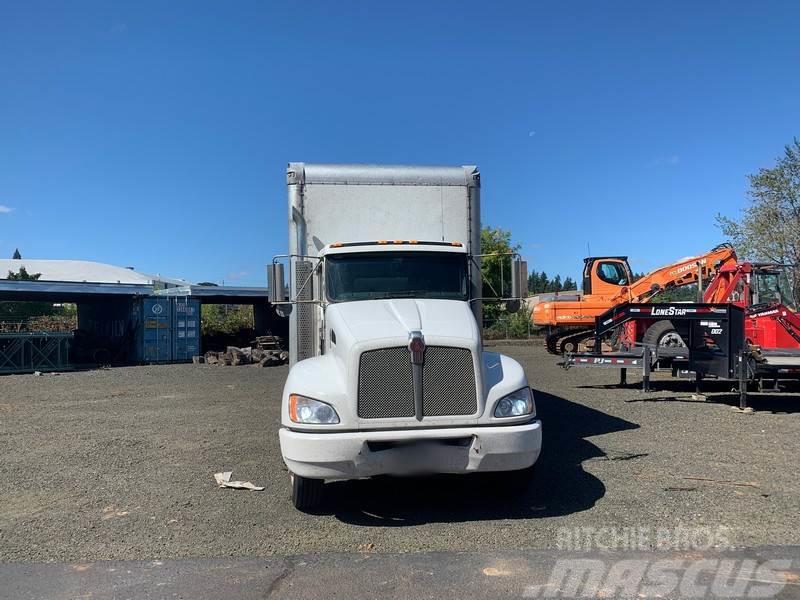 Kenworth T270 Camiones con caja de remolque