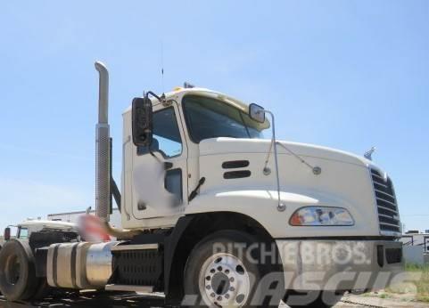 Mack CXU613 Camiones tractor