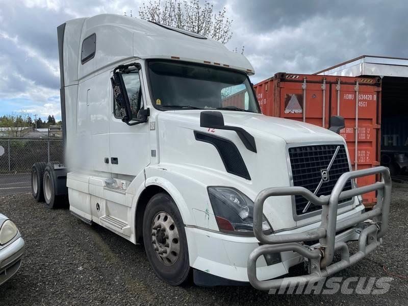 Volvo VNL64T670 Camiones tractor