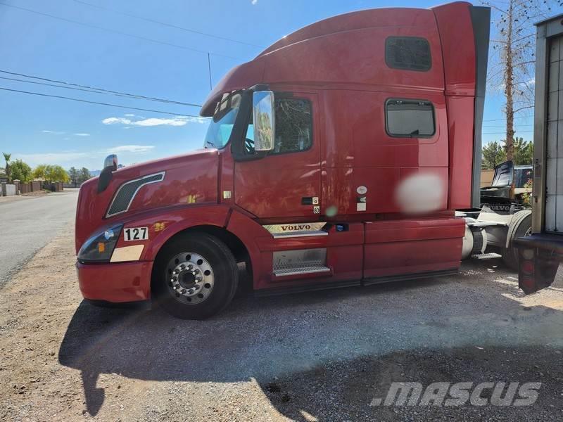 Volvo VNL780 Camiones tractor