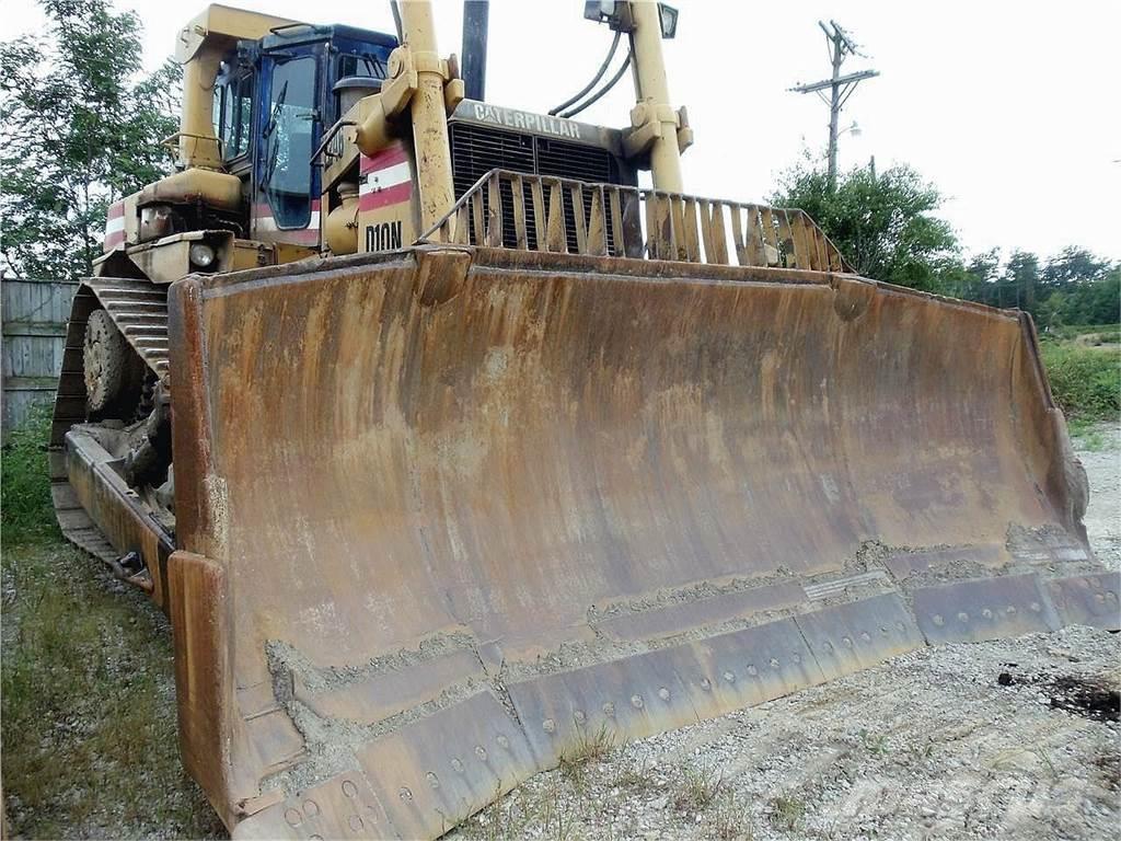 CAT D10N Buldozer sobre oruga